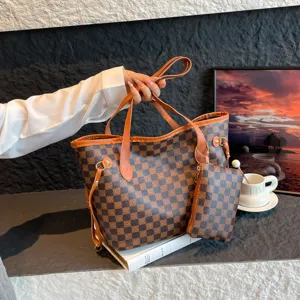 Korean style checkered tote bag with matching pouch, large capacity autumn shoulder bag for women.