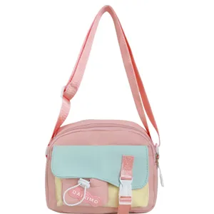 Sac bandoulière mignon en toile pour femme, sac esthétique coloré pour usage quotidien.