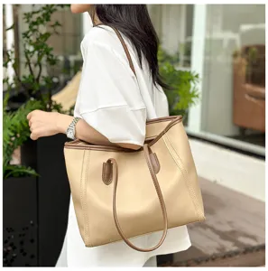 Chic large-capacity women's tote bag, classic contrast design for daily commuting.