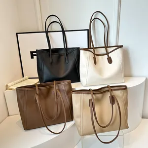 Retro large capacity tote bag 2024 autumn winter stylish commuter women shoulder bag