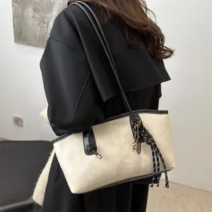 Elegant retro large capacity women shoulder bag commute tote handbag with stylish charm strap