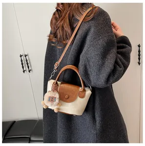Korean vintage women handbag cross-body bag stylish shoulder daily commuting bag detail