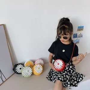 Kids cute daisy crossbody bag PU leather round coin purse fashion children shoulder bag.