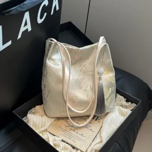 New Chinese style embroidered canvas shoulder bag, elegant landscape floral tote bag for women.