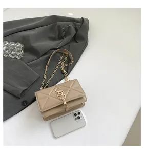 Quilted shoulder bag for women, stylish crossbody bag with gold chain strap, chic daily purse.