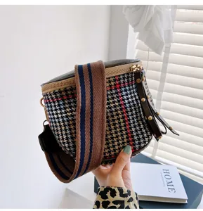 Women Winter New Fashion Houndstooth Crossbody Bag Wide Strap Casual Shoulder Bag