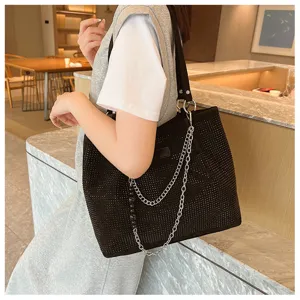 Zwarte strass tote bag voor vrouwen sprankelende schoudertas met zilveren ketting.