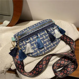 Modische gewebte Tweed Brusttasche mit Quasten und ethnischem breiten Schultergurt.