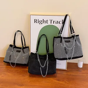 Stijlvolle strass-tote tas voor dames, sprankelende kristallen schouder- en handtas ontworpen.