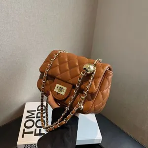 Damen Stepptasche Umhängetasche Winter Trend Kette Schultertasche braune elegante Damentasche