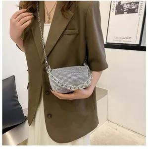 Trendy rhinestone underarm bag for women, sparkling crystal shoulder bag with chunky chain link.