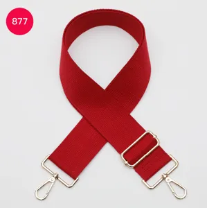Large sangle de remplacement rouge de 5cm pour sac bandoulière avec quincaillerie dorée réglable.