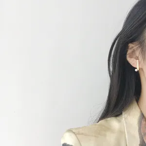 Élégantes boucles d'oreilles en argent S925 perle zircon, style minimaliste chic élégant.
