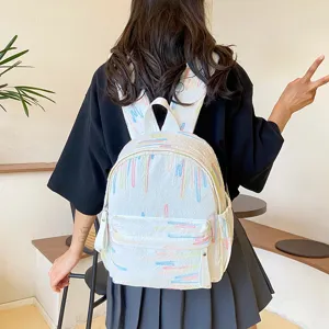 Süßer weißer Mini-Rucksack mit bunten Stickerei-Details für den täglichen Freizeitgebrauch.