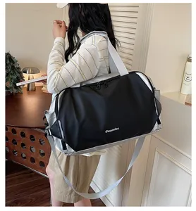 Stylish color-block travel duffel bag, versatile gym shoulder bag for commuter luggage.