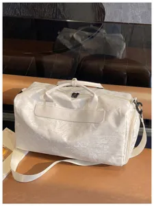 Sac de voyage blanc léger sac d'épaule bagage pour salle de sport voyage d'affaires et week-end.