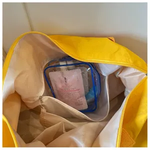 Bolsa de viaje amarilla gran capacidad bolsa de deporte impermeable yoga con neceser transparente