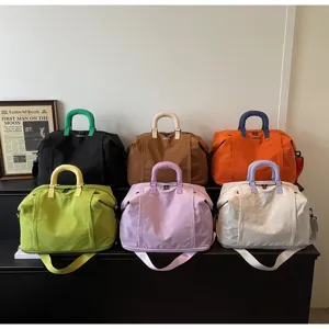 Large capacity travel duffel bag for short trips, lightweight business luggage and gym bag.
