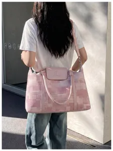 Pink oil painting print travel duffel bag, casual shoulder weekender bag for women commute.