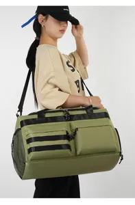 Grand sac de voyage multifonctionnel de grande capacité avec multiples poches et sangles.