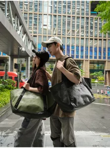 Large capacity outdoor travel tote bag, waterproof casual luggage shoulder bag for daily commute.