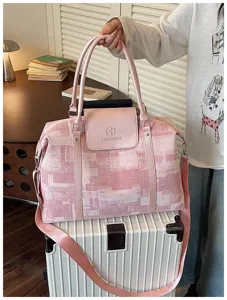 Pink oil painting print travel duffel bag with shoulder strap for daily commute and fitness.
