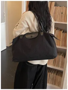 Grosse reise-tote-tasche, leichte nylon-umhaengetasche fuer damen, alltag, pendeln und arbeit.