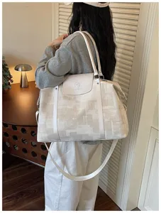 Canvas travel duffel bag large capacity shoulder messenger bag for women commuter fitness