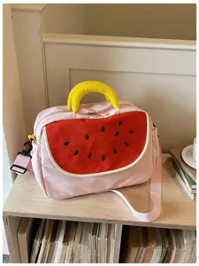Borsa da viaggio con design a anguria e manico giallo, grande borsa a tracolla rosa.