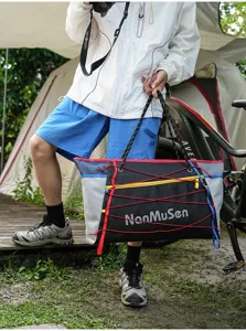 Outdoor bungee cord travel tote bag for camping, hiking, and fitness sports, lightweight design.