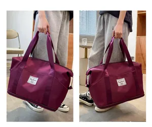 Grand sac de voyage étanche pour le fitness, les sports et les week-ends d'escapade.
