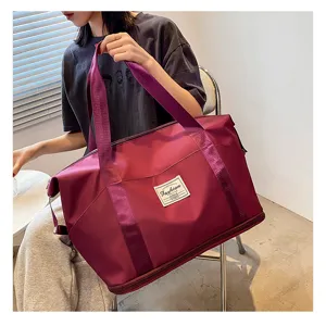 Grand sac de voyage étanche et imperméable pour le sport, la gym et les week-ends.