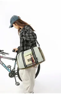 Large capacity travel duffel bag with shoulder strap, casual style for daily or short trips.