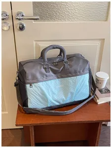 Large capacity travel duffel bag with separate shoe compartment for gym, sports and weekend trips.