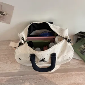 Large capacity sports duffel bag travel shoulder bag with star pattern for gym and weekend trips