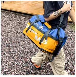Grand sac de voyage polyvalent, sac à dos de sport pour les déplacements et voyages.