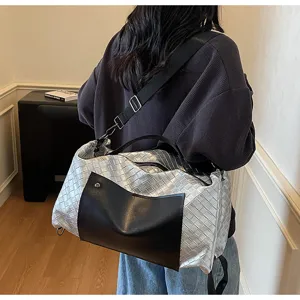 Grande borsa da viaggio intrecciata argento borsa a tracolla sportiva tempo libero