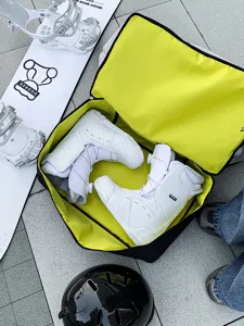 Grand sac a dos de voyage pour bottes de snowboard avec rangement d'equipement de ski hivernal