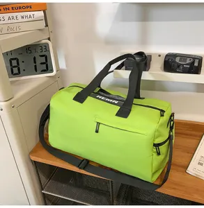 Large capacity sports duffel travel bag waterproof outdoor fitness gym storage bag green