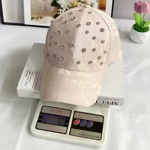 Roze strass honkbalpet, stijlvolle gebogen rand zonnehoed met sprankelende kristallen.