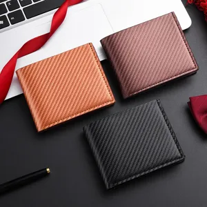 Portefeuille homme texture carbone court en cuir style d affaires mode détail vue