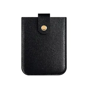 Schwarzes PU-Leder Kartenetui mit goldenem Druckknopf, minimalistisches flaches Kreditkartenfach.