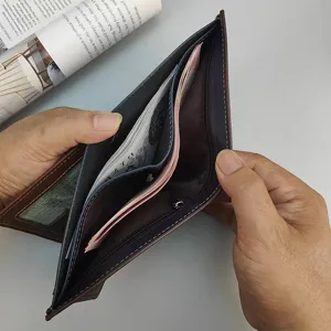 Herren kurze Geldbörse mit Kartenfächern Reißverschluss Münzfach und Ausweisfenster Detail