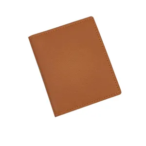 Brauner Lederkartenhalter, schlanke minimalistische Kreditkarten- und Führerscheinhülle.