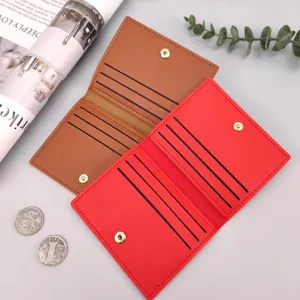 Macaron dünner Lederkartenhalter mit mehreren Fächern, minimalistisches Etui für Karten.