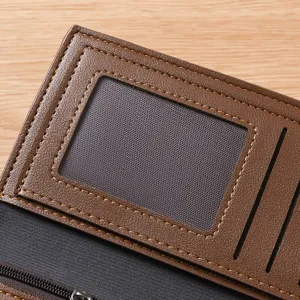 Portefeuille long homme détail, cuir synthétique marron, fentes cartes et fenêtre ID.