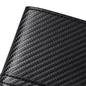 Nahaufnahme der schwarzen Karbonfaser-Muster Herrenbrieftasche Textur und feine Nähte.