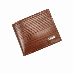 Herren kurze braune Holzmaserung Geldbörse mit Kartenfächern und stilvollem Metalldetail.