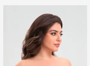 Vista dettagliata del reggiseno senza spalline che mostra vestibilità e comfort.
