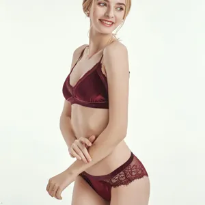 Otoño invierno conjunto sujetador terciopelo suave push up triángulo mujer sexy sin aro